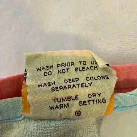 Vintage 1991 Tiny Toon Adventures Beach Towel Featuring Buster & Babs Bunny - Picture 14 of 16